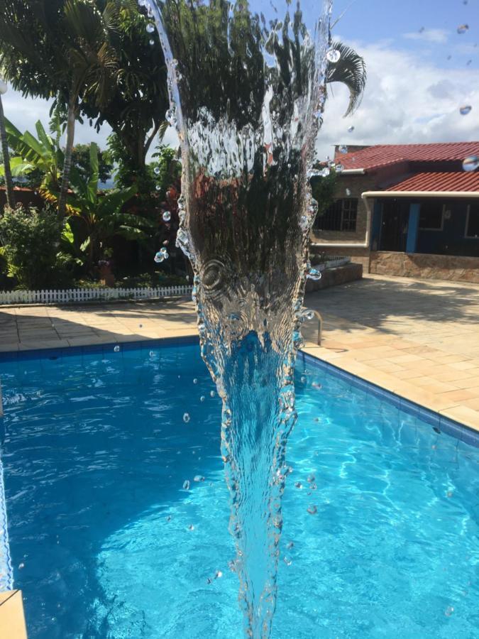 Linda casa com piscina - Itanhaém - Cantinho do Céu Exterior foto